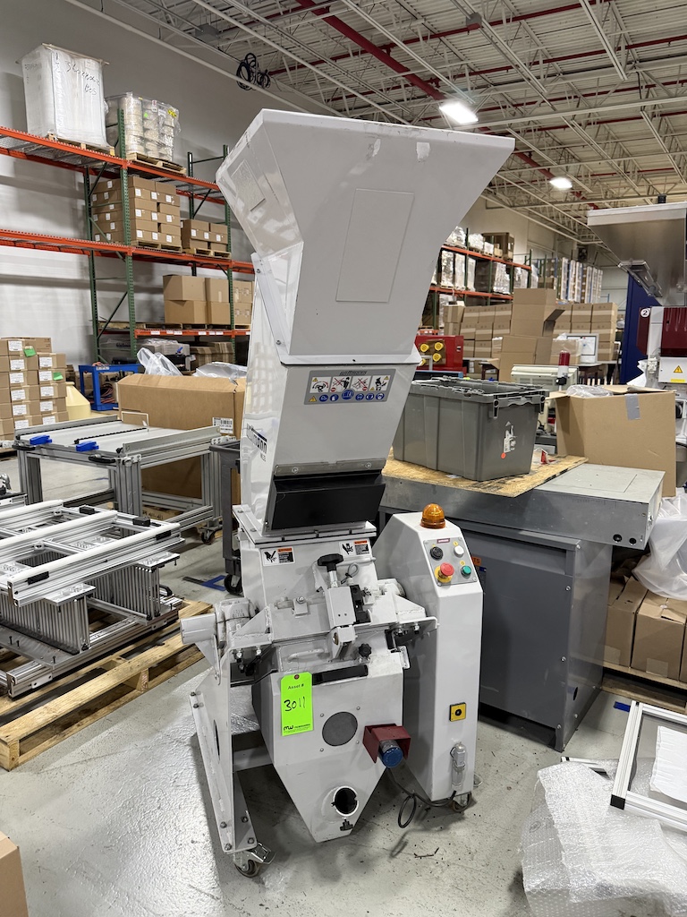 Used 2018 Wittmann ML33 Granulators