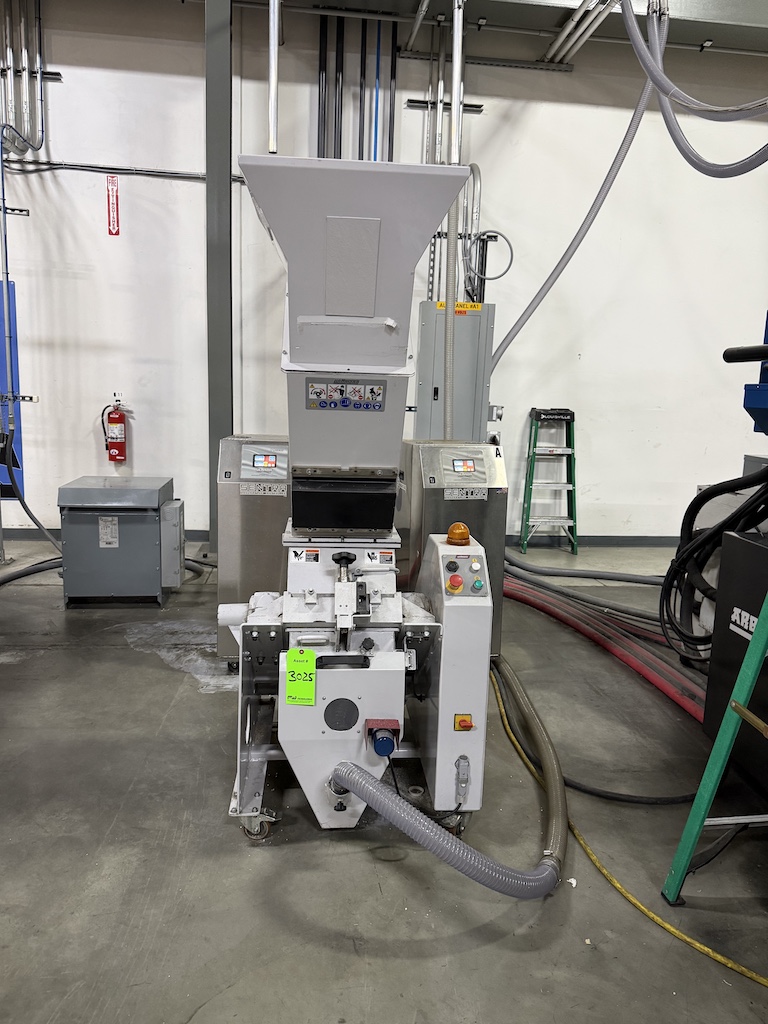 Used 2018 Wittmann ML33 Granulators