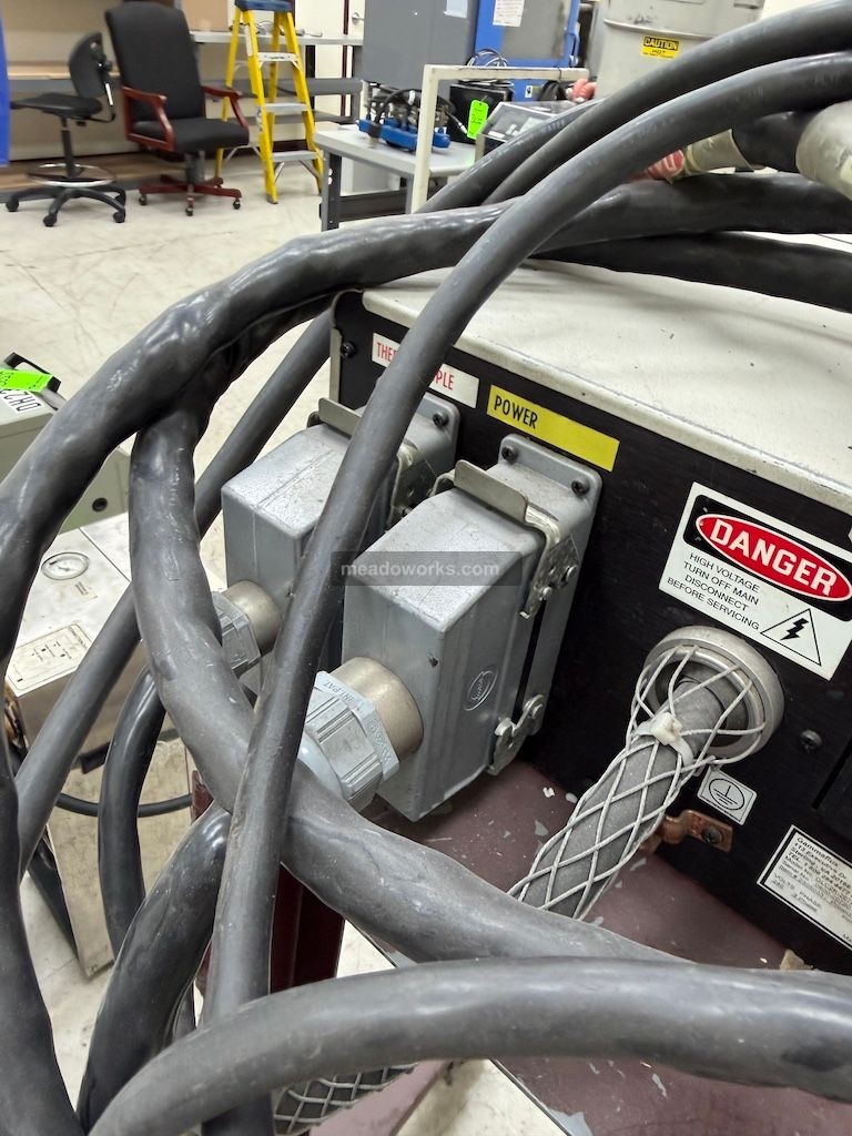 Husky (Gammaflux) 12-Zone Hot Runner Controller w/Cables on Rolling Cart - Image 6