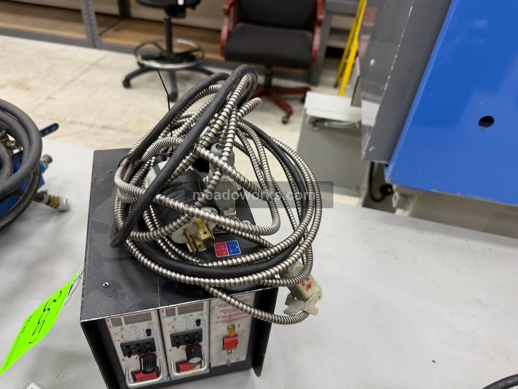 2-Zone Hot Runner Controller w/Cables - Image 3