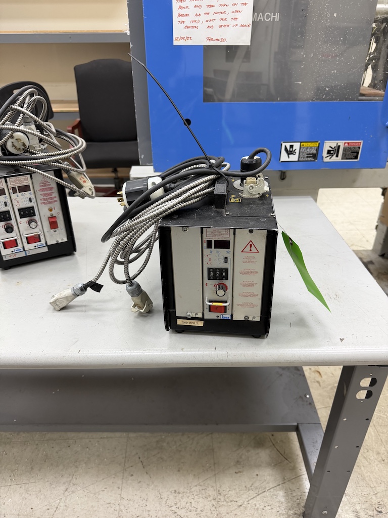 Used null null Hot Runner Controllers