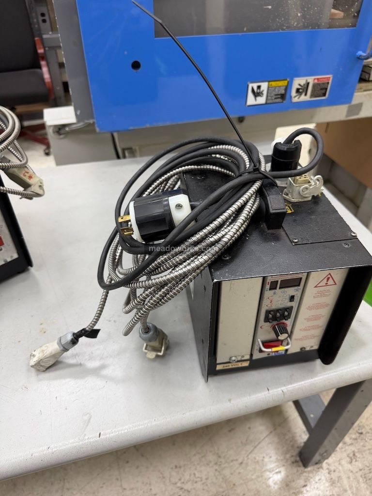 2-Zone Hot Runner Controller w/Cables (1 Card Only) - Image 2