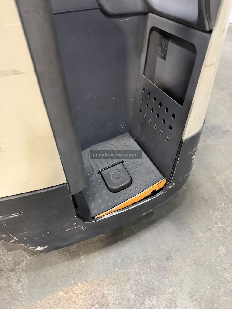 Crown 3500 lb Capacity Reach Truck w/Charger - Image 12