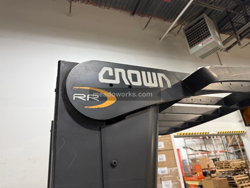 Crown 3500 lb Capacity Reach Truck w/Charger - Image 5