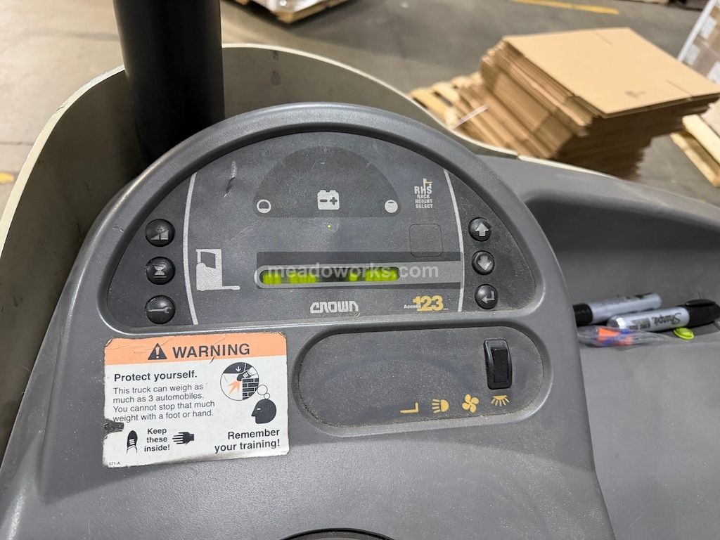 Crown 3500 lb Capacity Reach Truck w/Charger - Image 8
