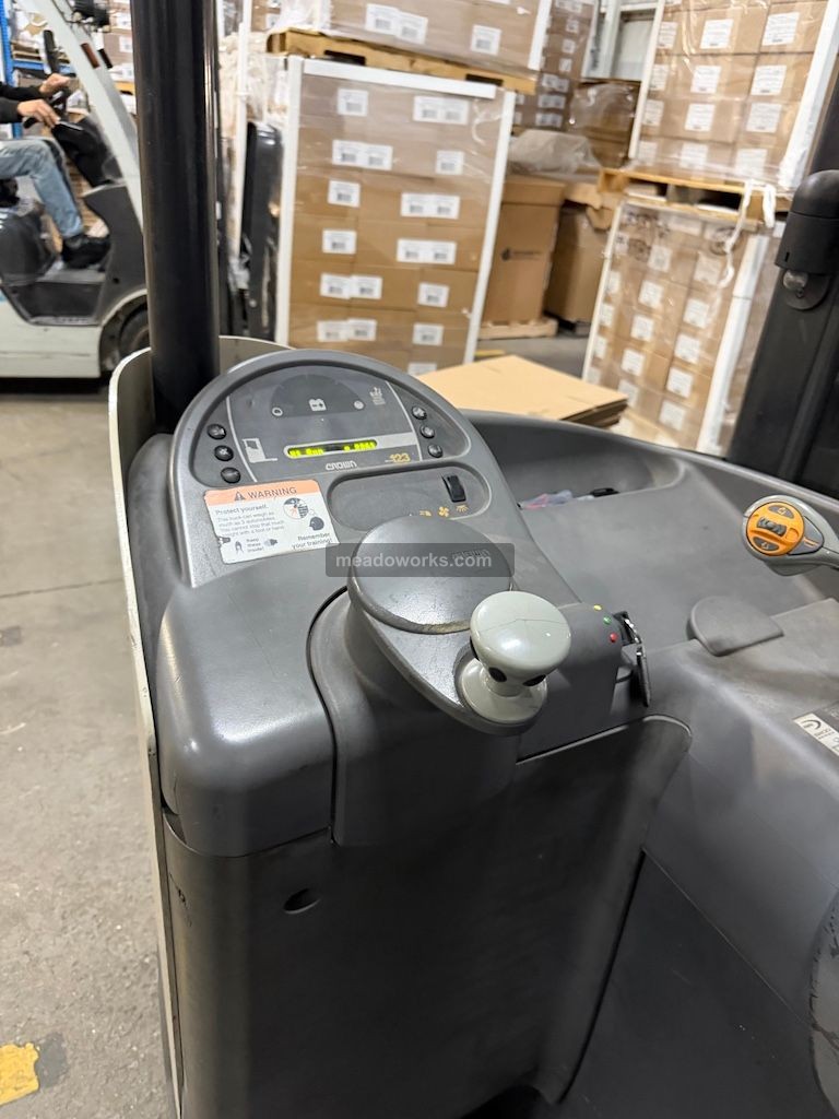Crown 3500 lb Capacity Reach Truck w/Charger - Image 9