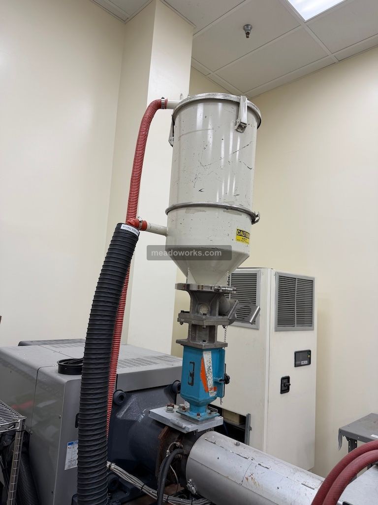 Una-Dyn Material Dryer w/40 Lb. Hopper and Feed Throat Magnet - Image 2