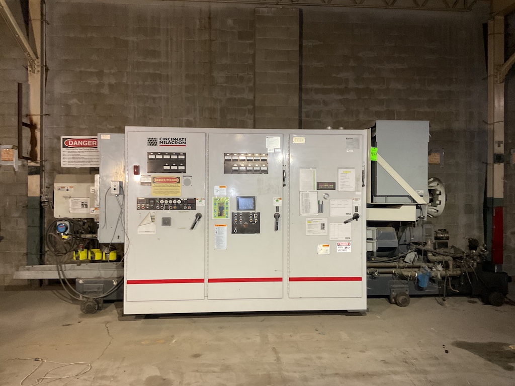 Used 2007 Cincinnati PAK 600 6'' Extruder Extruders: Single Screw
