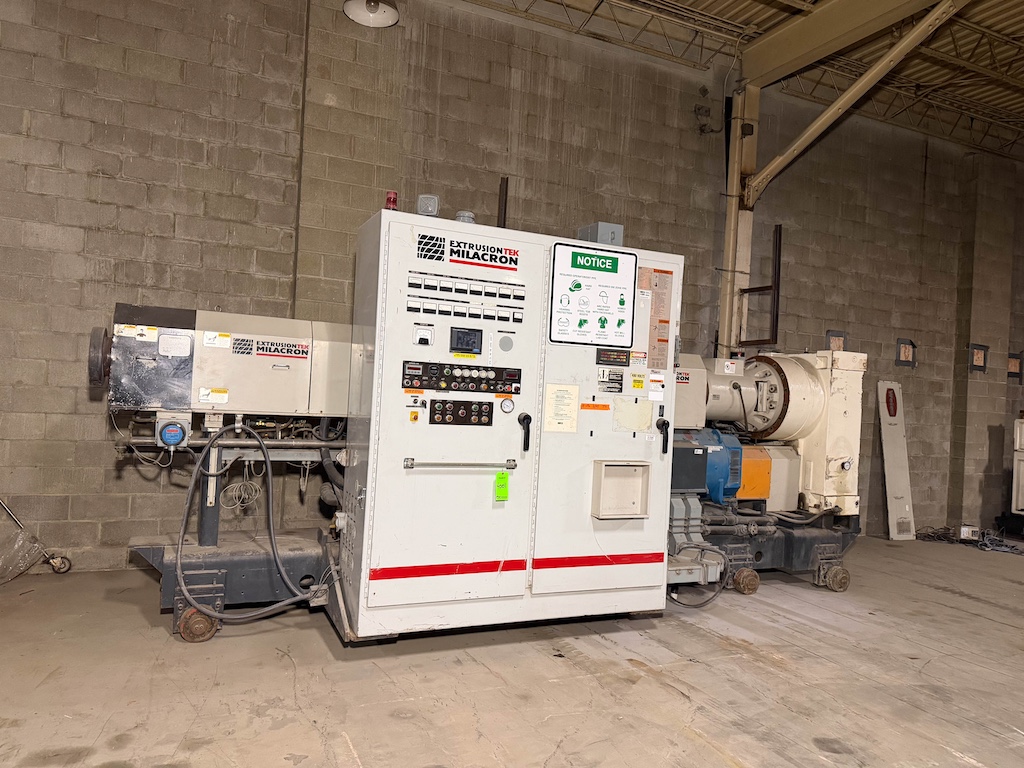 Used 2008 Milacron AK650 G 6.5" Extruder Extruders: Single Screw