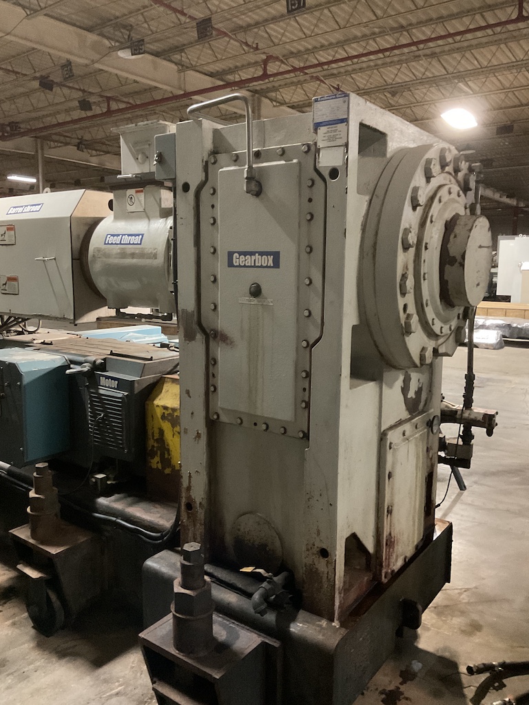 2006 Milacron PAK 600 6'' Extruder - Image 3