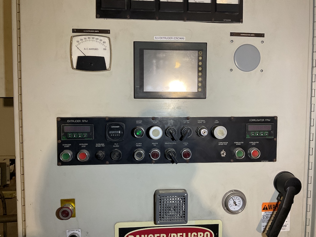 2008 Cincinnati Milacron PAK 650 6.5'' Extruder - Image 13