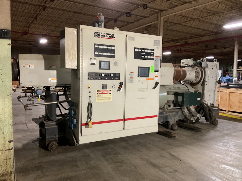 2008 Cincinnati Milacron PAK 650 6.5'' Extruder - Image 4