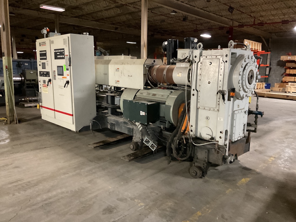 2008 Cincinnati Milacron PAK 650 6.5'' Extruder - Image 6